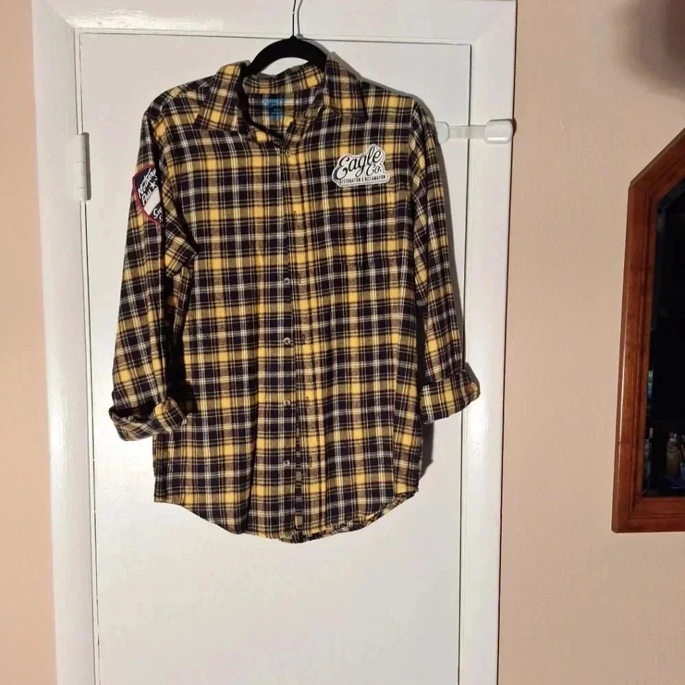 NWOT Arizona long sleeve button closure Shirt